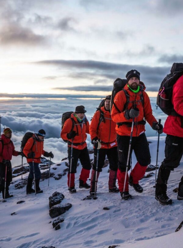 Mountianin Kilimanjaro Trekking